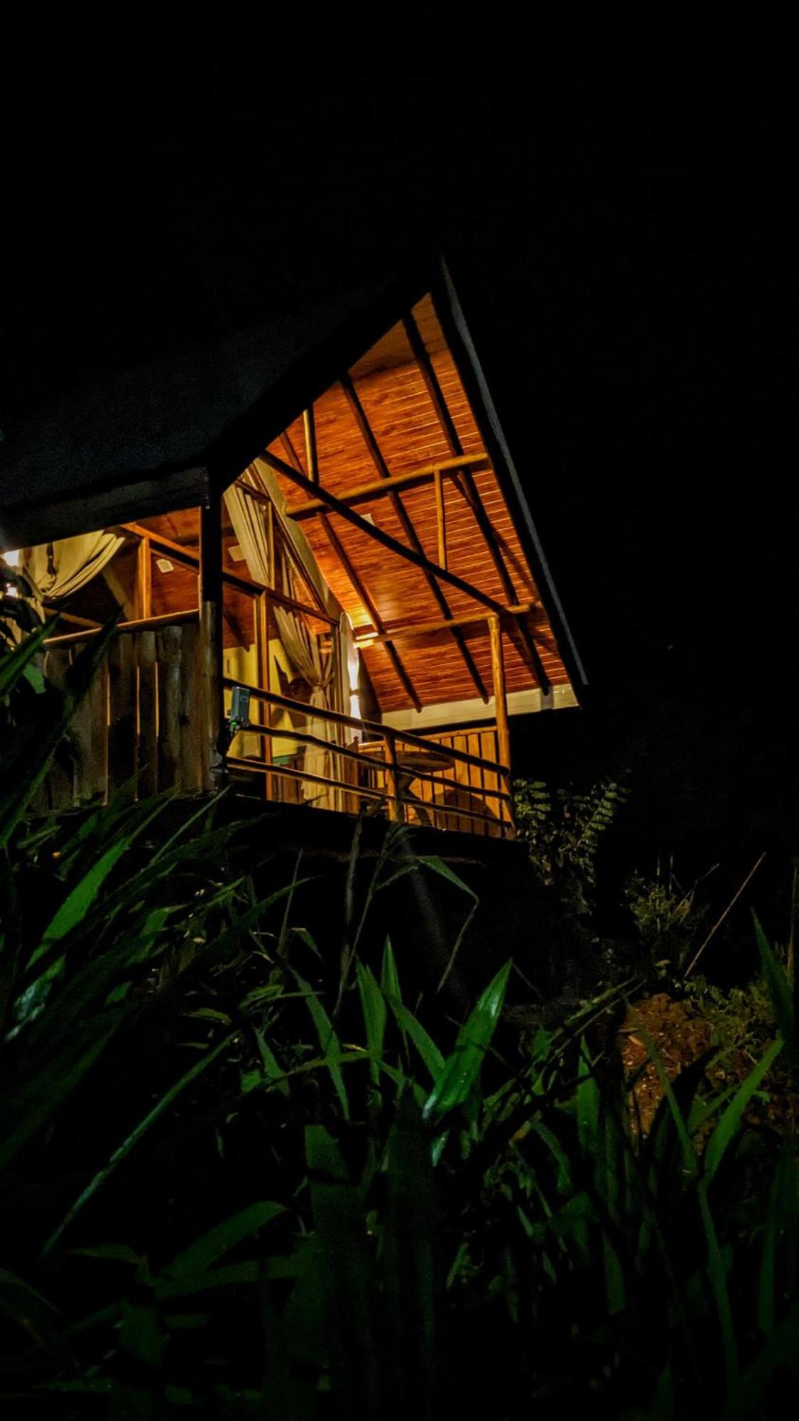 Ella Lovers View Cabins Exteriér fotografie